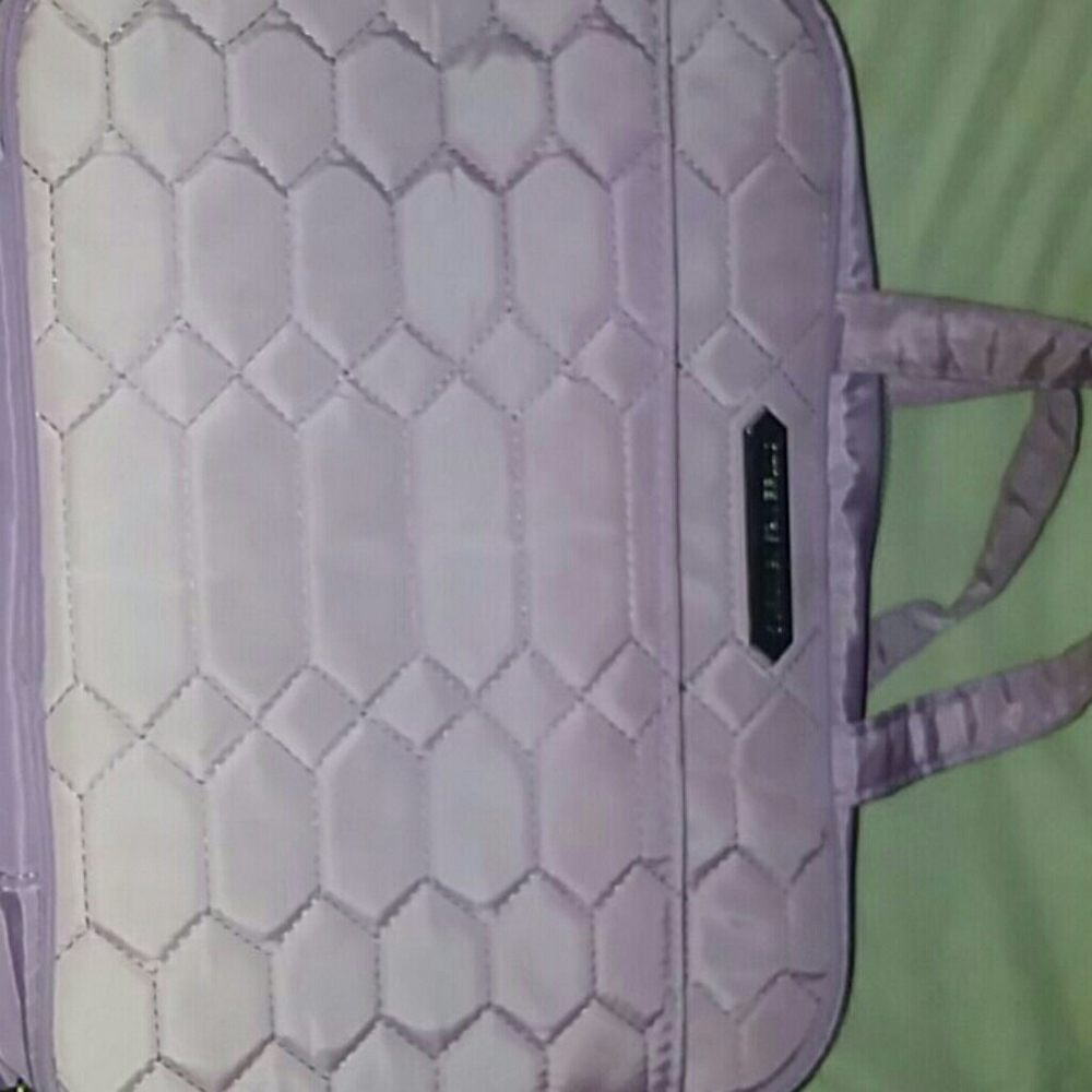Travel makeup bag